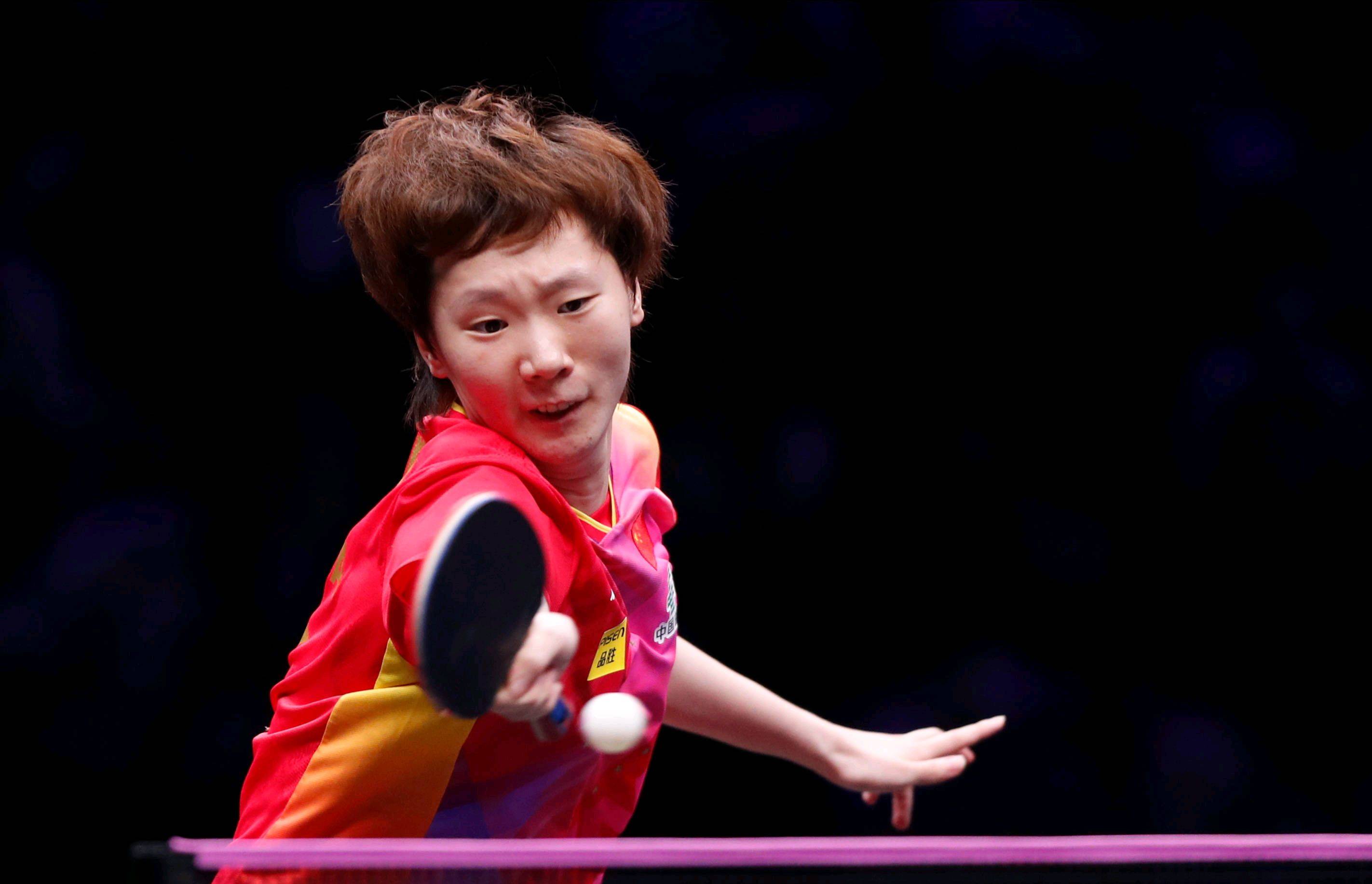 赛后接受采 赛后接受采