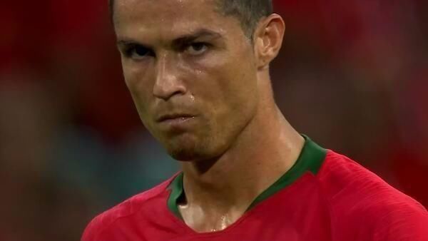 到更衣室领 到更衣室领