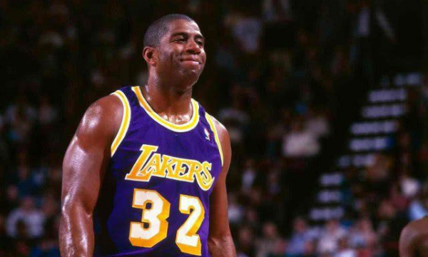 中国球员白 中国球员白